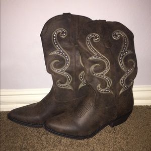 American Rag Cie Cowgirl Boots